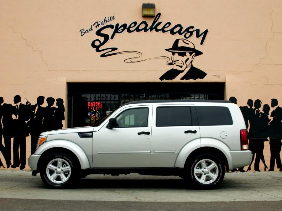  Dodge Nitro 2006 года  (фото 22 из 30)